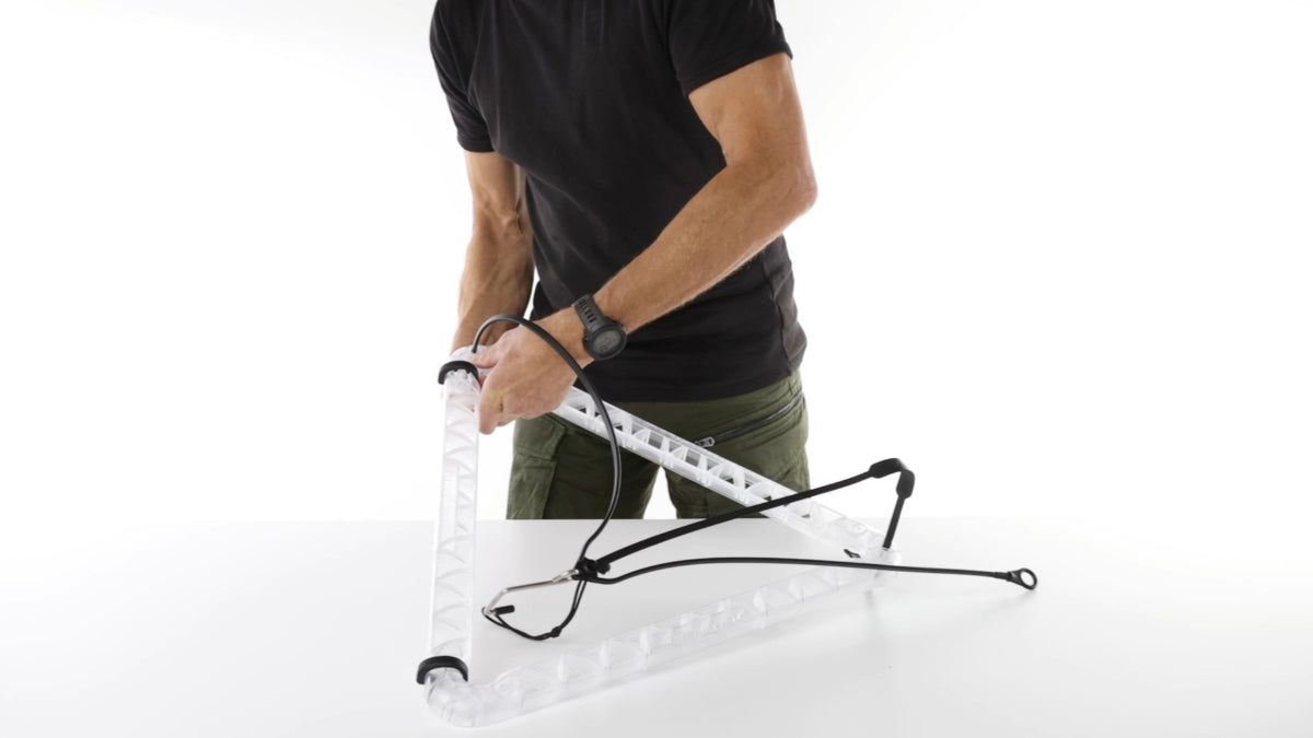 Video laden: In diesem Video zeigen wir dir ausführlich, wie du den Dryangl Hanger korrekt und effizient aufbaust. Ideal für alle, die ihren Neoprenanzug oder Wassersportausrüstung platzsparend und luftig trocknen möchten. Aufbau des Hangers von A bis Z. Praktische Tipps für den Alltag. Inklusive BootBungee-Befestigung. Für Wetsuits, Tauchanzüge, Surf- und Kitesport geeignetJetzt ansehen und dein Equipment cleverer trocknen: www.dryangl.de# dryangl #hanger #wetsuitdrying #neoprenhalter #gearcare #surflife #montageanleitung